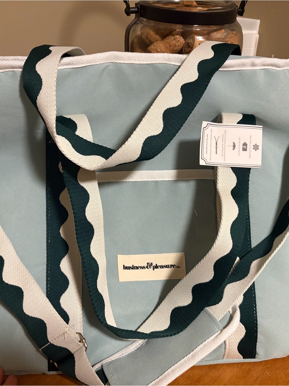 NWT Business & Pleasure Insulated Tote Bag with Interior Plastic Lining